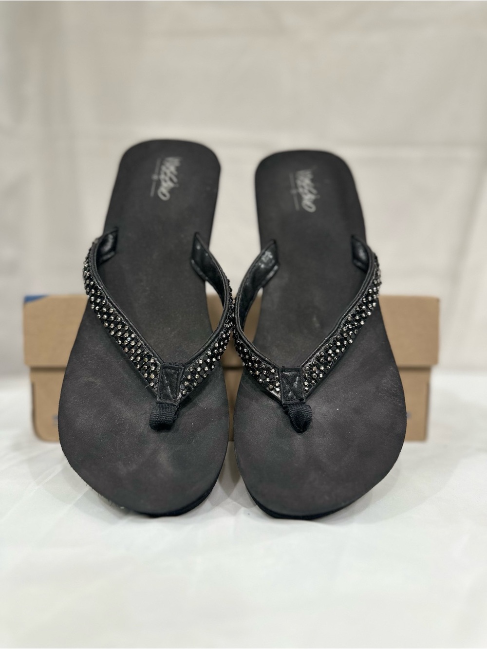 Mossimo Supply Co. Black Rhinestone Thong Platform Sandals Flip Flops